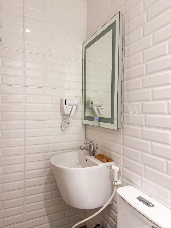 Lugano Arte Homestay Jakarta Exterior photo
