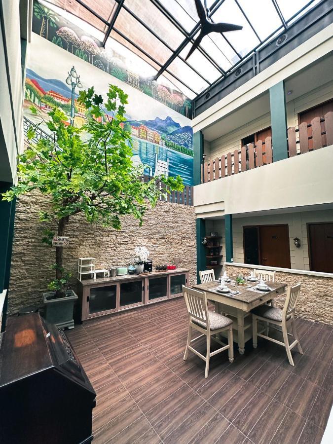 Lugano Arte Homestay Jakarta Exterior photo
