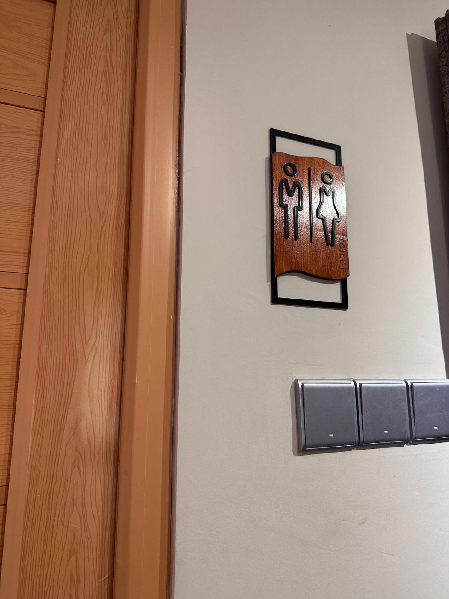 Lugano Arte Homestay Jakarta Exterior photo